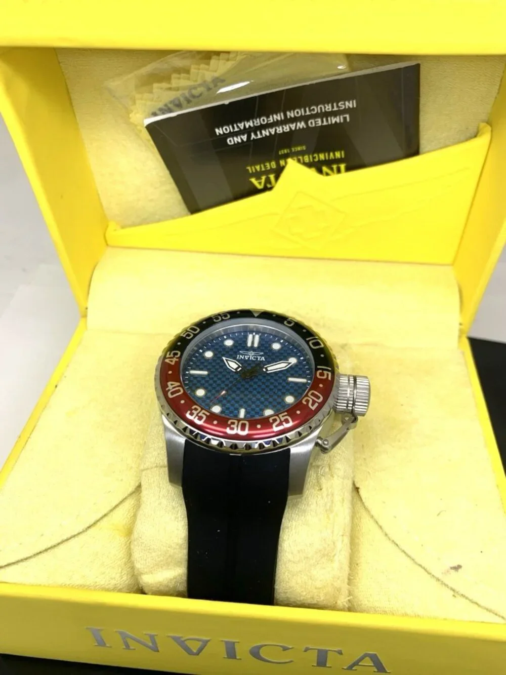 Invicta Mens Watch 35658 Pro Diver Quartz Blue Dial Pepsi Bezel Rubber Band 50mm